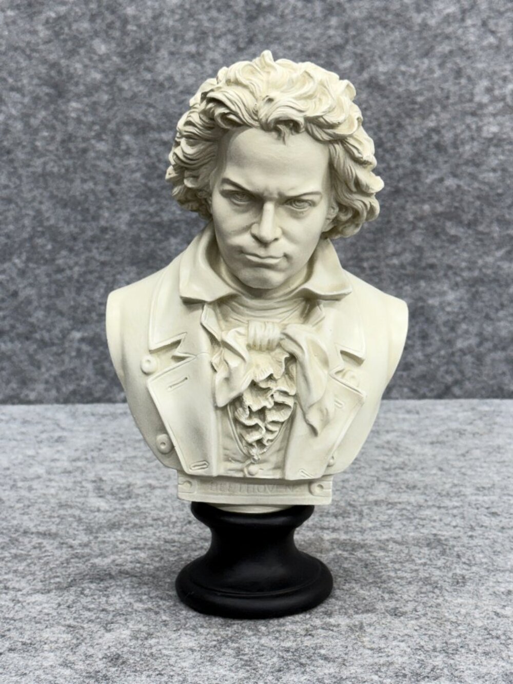 Toscano Ludwig Van Beethoven Bust Statue Classical Composer Resin Figurine